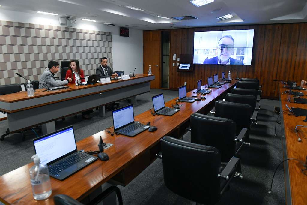 Conif participa de audiência pública sobre transporte e alimentação na Rede Federal, no Senado