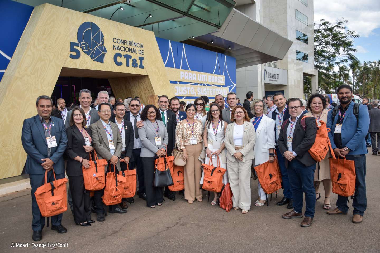 Conif participa da abertura da 5ª Conferência Nacional de Ciência, Tecnologia e Inovação