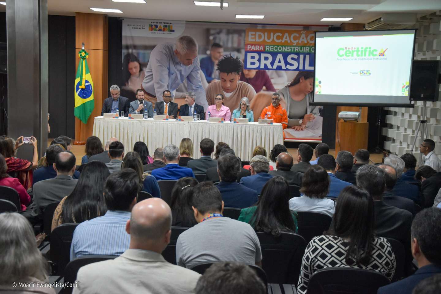 Conselheiros do Conif participam do lançamento da Rede Certifica no MEC