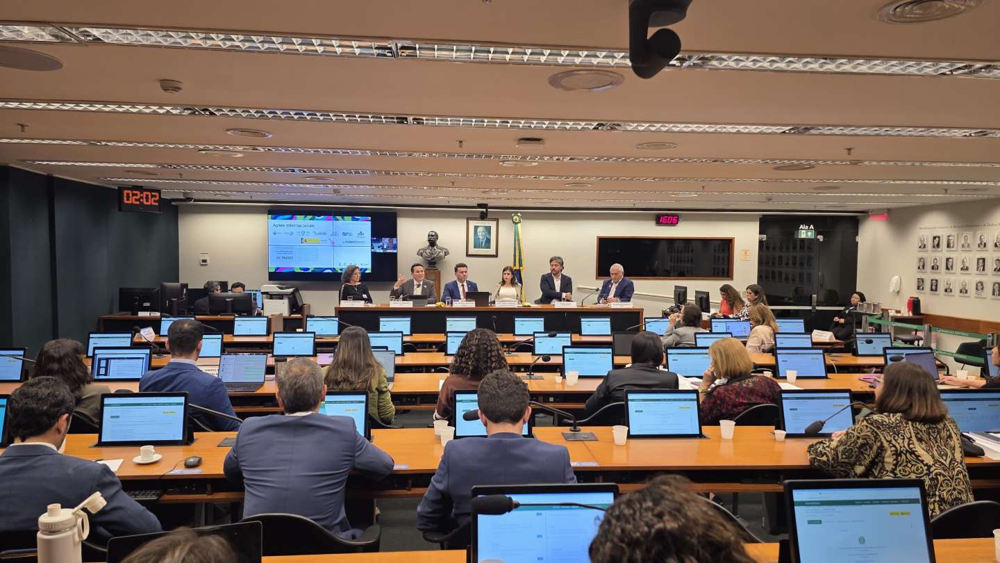 Reitor do IFTM representa o Conif em audiência sobre o novo Plano Nacional de Educação