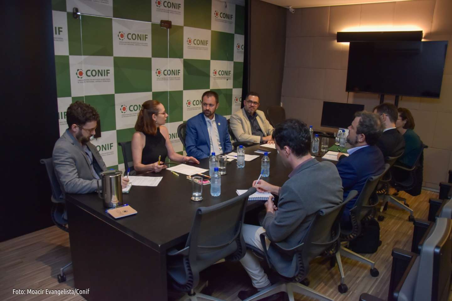 Conif dialoga com governo para fortalecer internacionalização da EPT