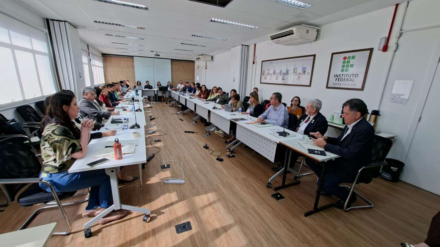 Forinter alinha agenda e avança em pautas estratégicas de internacionalização da Rede Federal