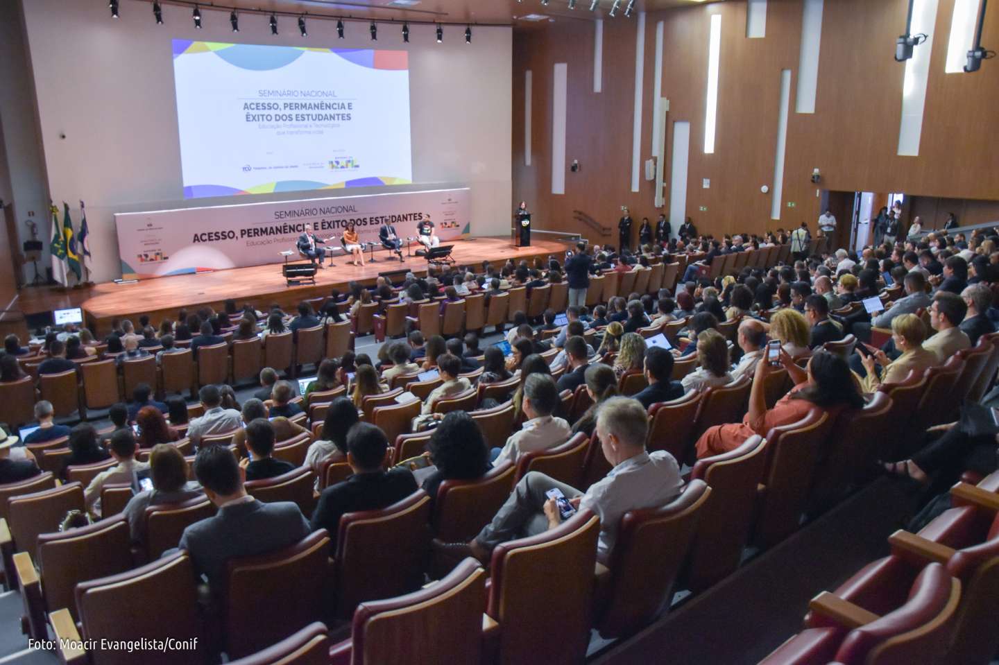Conif participa de seminário sobre acesso, permanência e êxito dos estudantes