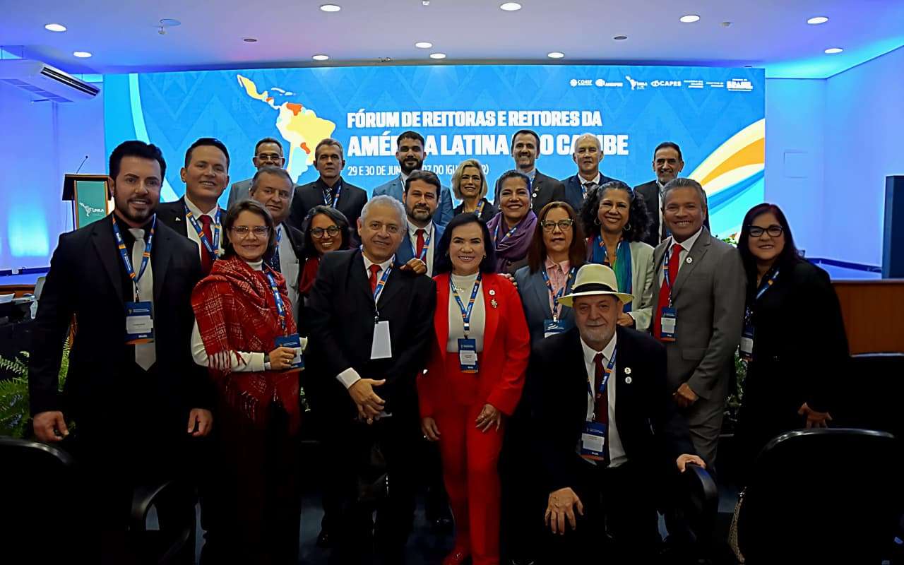 Rede Federal amplia diálogo com instituições latino-americanas em fórum internacional