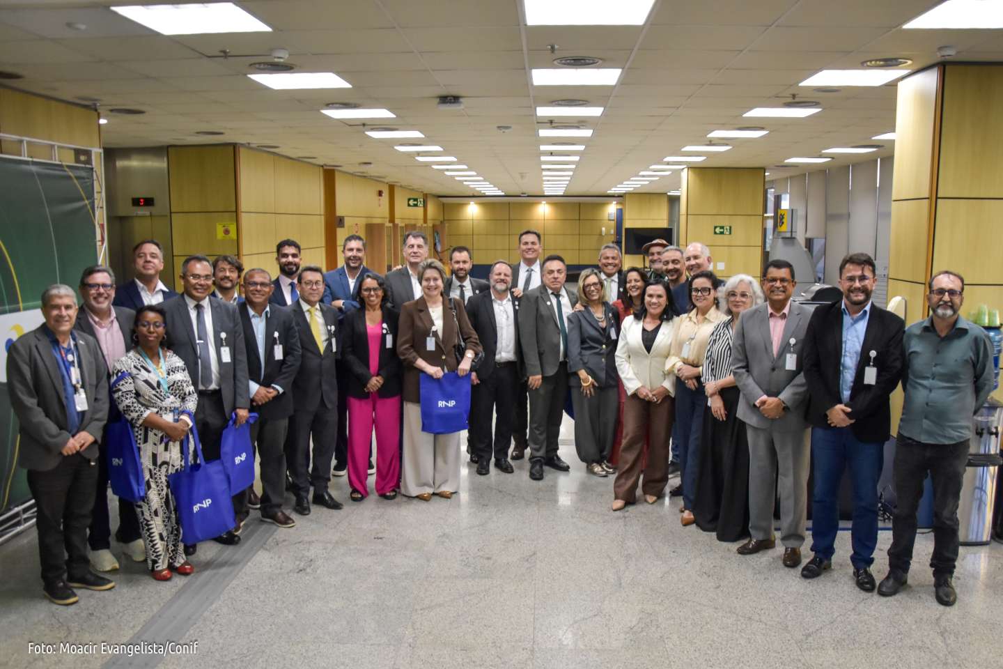 Conif visita RNP e reforça parceria para ampliar conectividade na Rede Federal